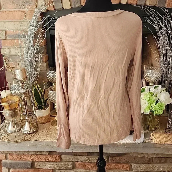 Cyrus Basic Long Sleeve NWT - Picture 3 of 6